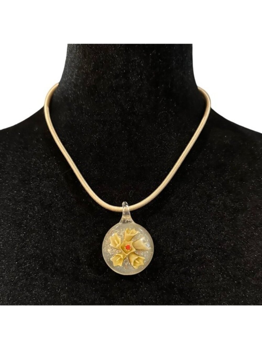 Pendant Necklace Flower Center Cord Style Chain 19 to 21 Inch Length Womens